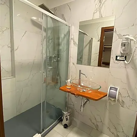Hotell Lo Scudiero 3*