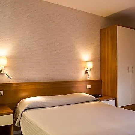 Lo Scudiero 3* Turin