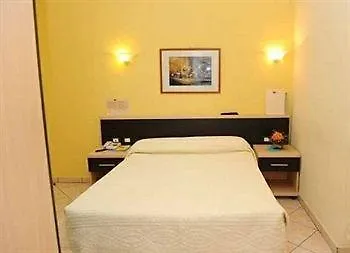 Hotell Lo Scudiero 3*