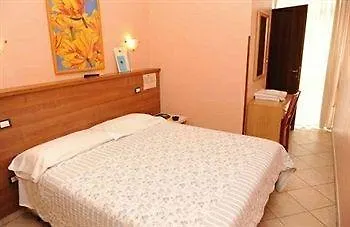 Hotel Lo Scudiero 3*