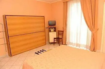 Ξενοδοχείο Lo Scudiero 3*