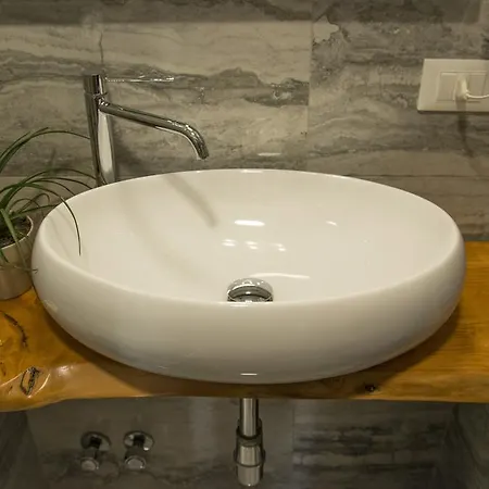 Ξενοδοχείο Lo Scudiero 3*