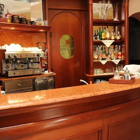 Hotell Lo Scudiero 3*