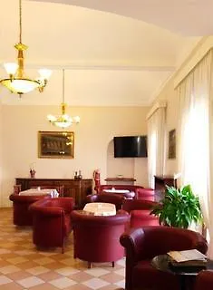 Lo Scudiero 3* Turín