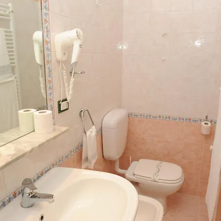 Hotel Lo Scudiero 3*