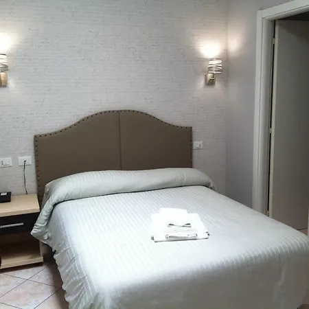 Lo Scudiero Hotel 3*